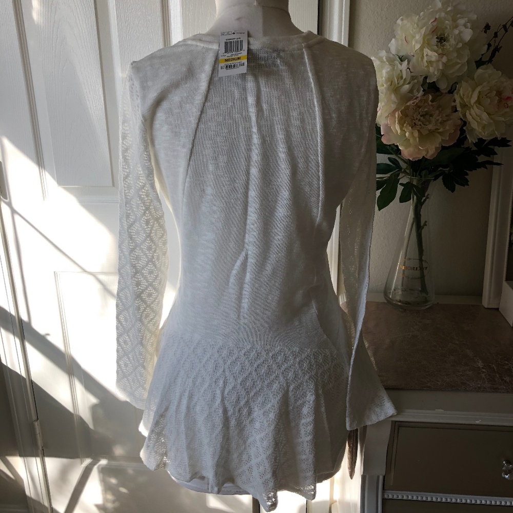 Crochet Ruffle Top - Picture 3 of 4